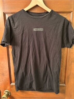 Chipotle Woman’s pre-loved employee Black Logo T-Shirt. Size S